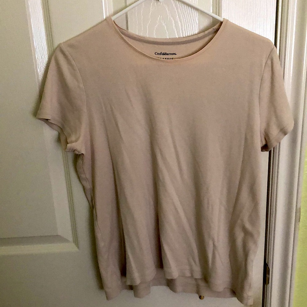 Nude basic t-shirt